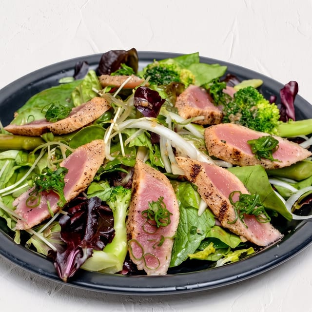 Tuna Tataki Salad.