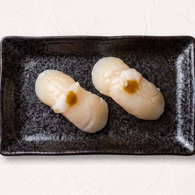 Giant Scallop / Hotategai Nigiri.